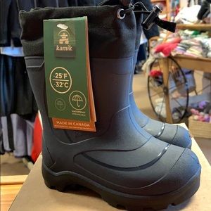 Kamik winter boots boy girl toddler size 8 new